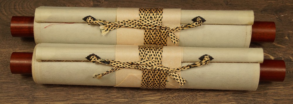 Taglialegna kakemono arrotolato