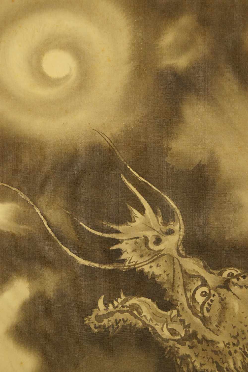 Drachen Kakemono Mond Motiv Nahaufnahme