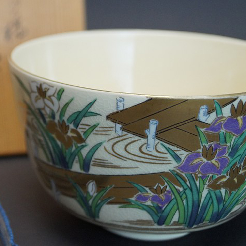 Tea bowl chawan Kyoto by Eiho Hashimoto motif close-up preview