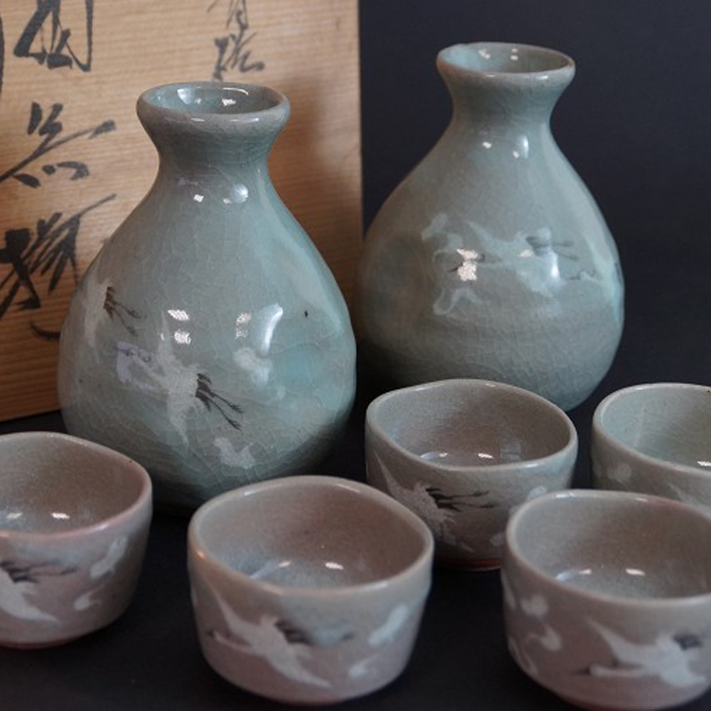 Sake Set Mino Keramik aus 5 Guinomi Sake Schalen und einer Tokkuri Flasche