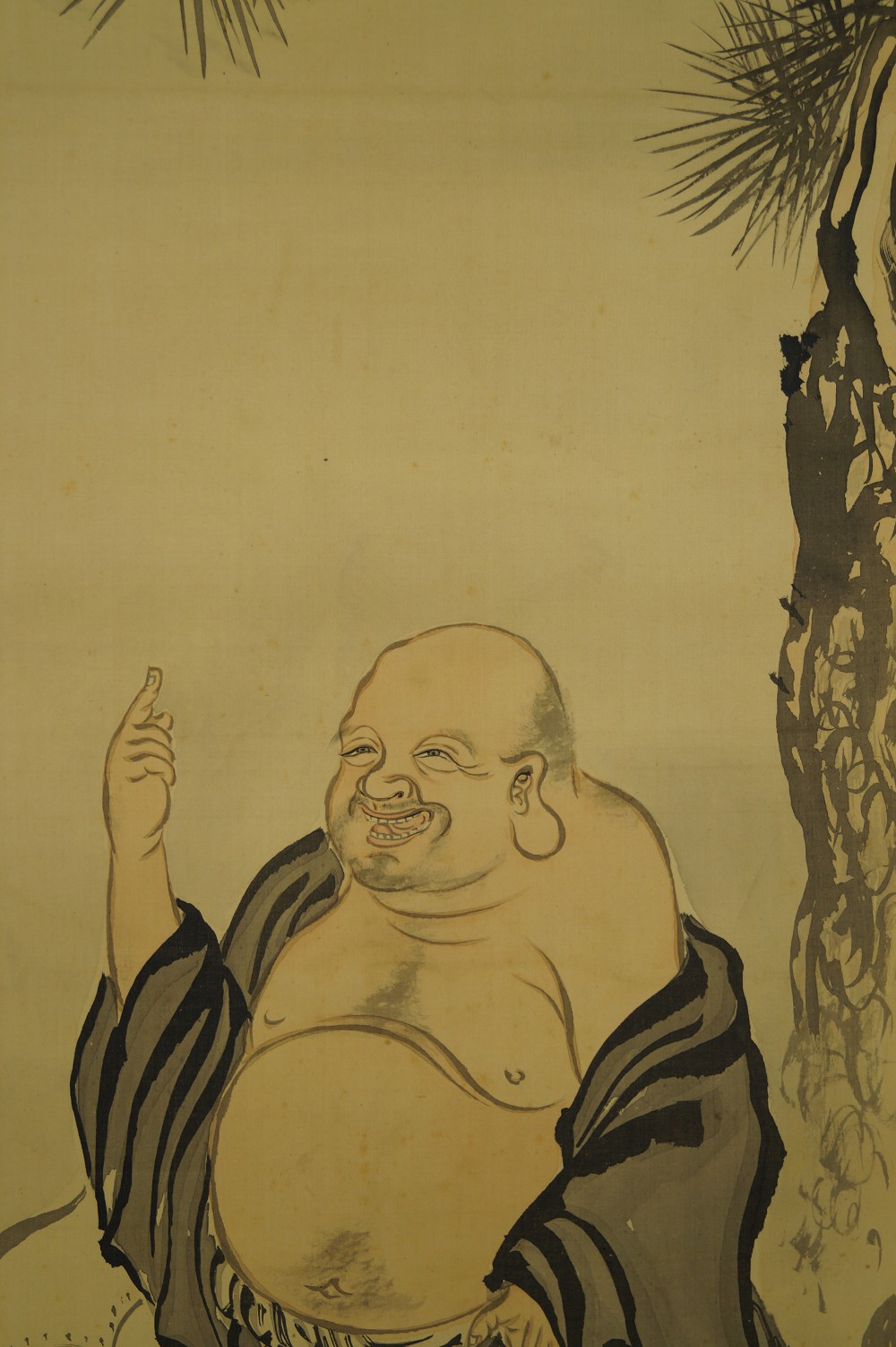 Hotei unter der Kiefer Kakemono Hotei Motiv Nahaufnahme