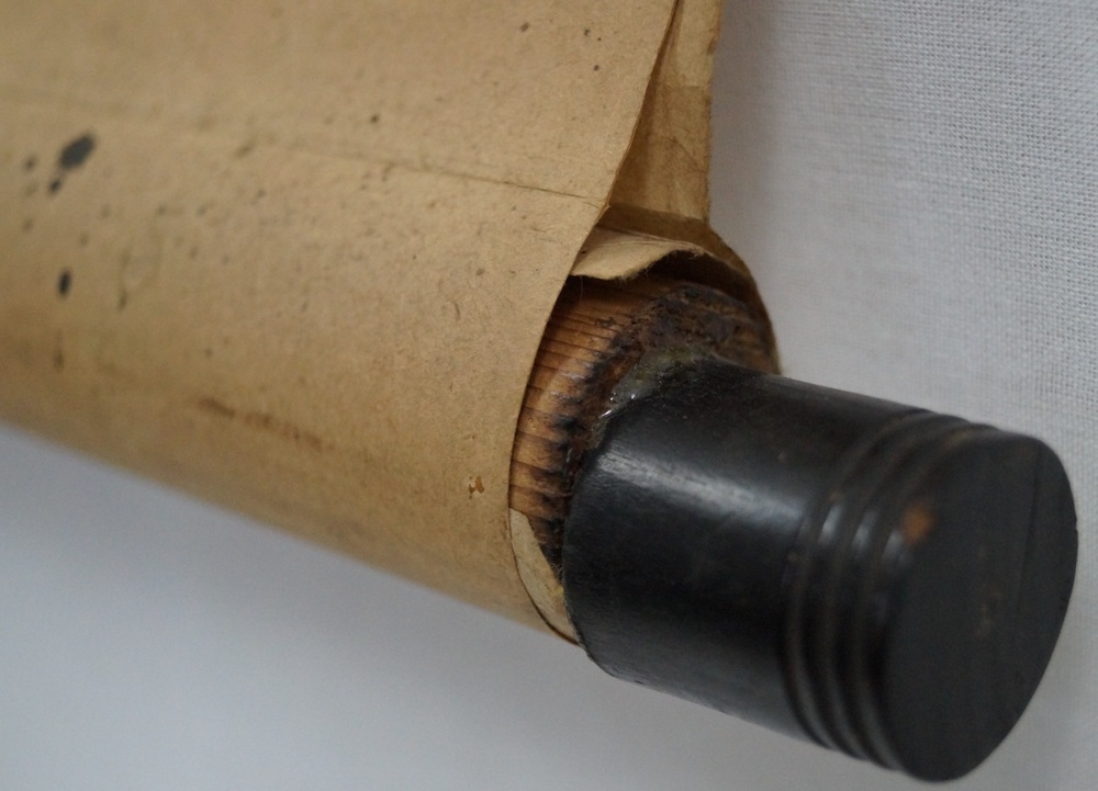 Der Wanderer und die Schoenheit Nahaufnahme des Rollenendes Jikusaki Rollendetail