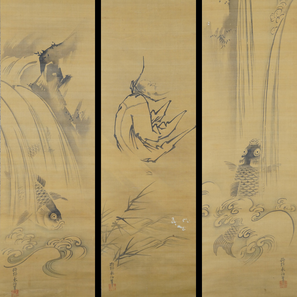 Die drei Rollbilder Wasser, Rueckzug und Aufstieg von Kano Eihaku nebeneinander haengend im 3er Set Kakemono