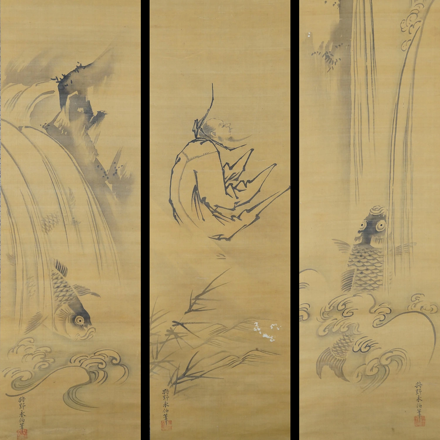 Die drei Rollbilder Wasser, Rueckzug und Aufstieg von Kano Eihaku nebeneinander haengend im 3er Set Kakemono