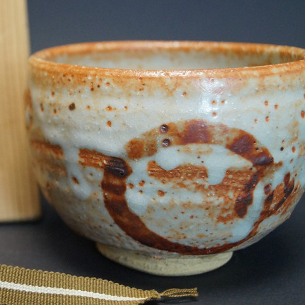 Teeschale Chawan aus Shino Keramik Motiv Nahaufnahme Vorschau