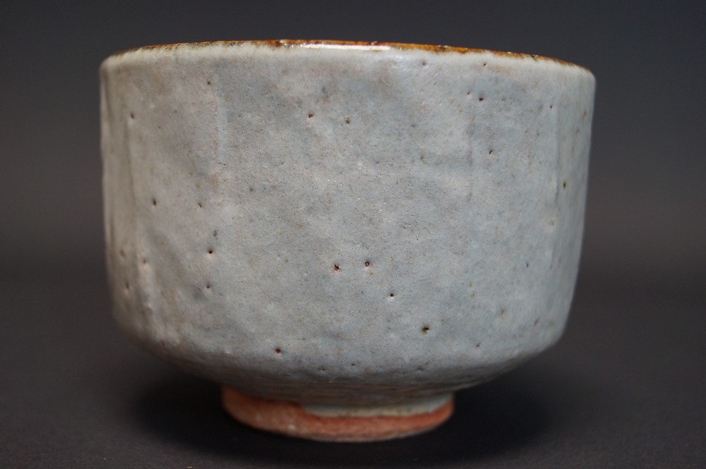 Czarka do herbaty chawan Kyoto od Ryoji Nakamury widok od tyłu