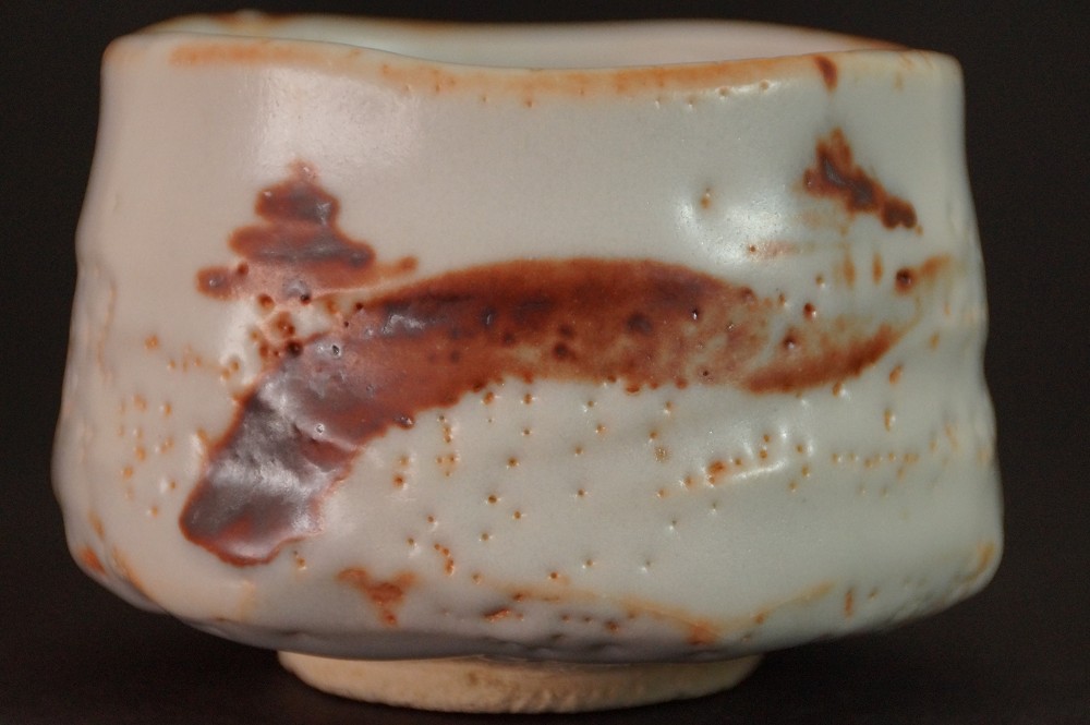 Chawan aus Shino-Keramik von Noritoshi Takagi Frontalansicht