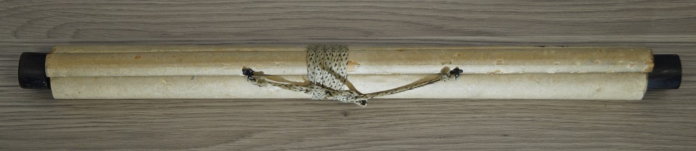 Kakemono wodospad zwinięte