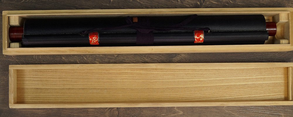 Herzsutra Kakemono in Aufbewahrungsbox