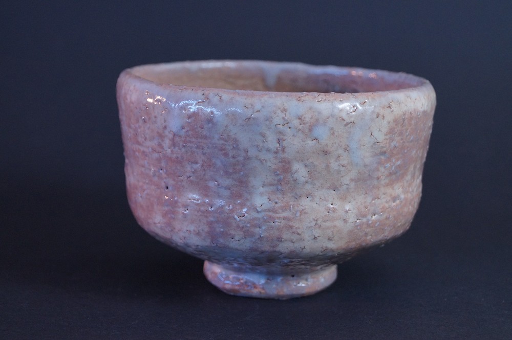Ciotola da tè Hagi chawan di Koyo Hayashi vista frontale