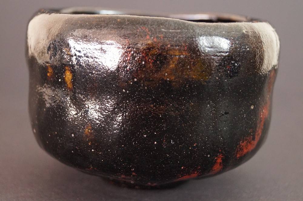 Chawan Kuroraku da Kyoto vista laterale 1