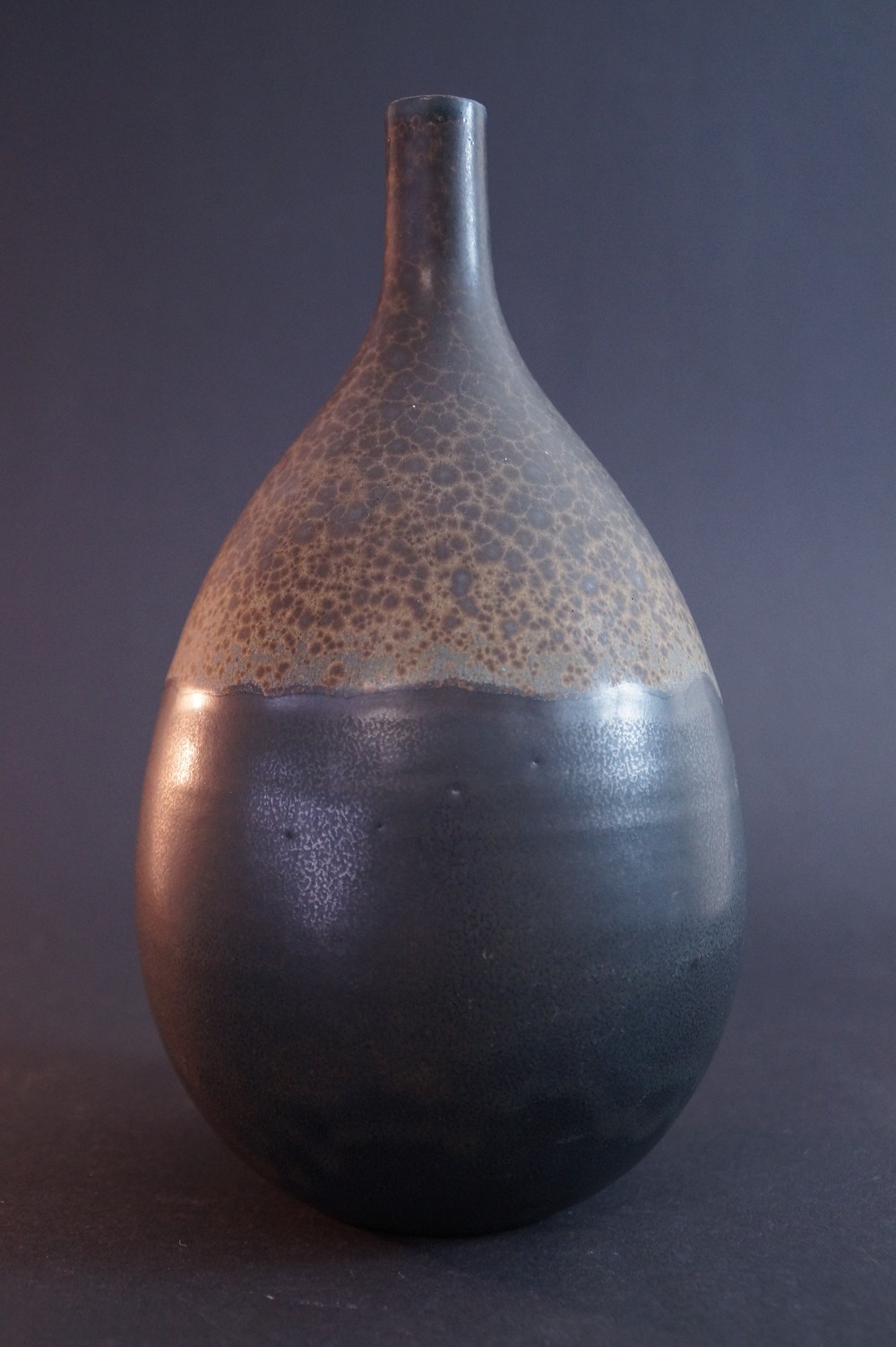 Kasama Vase von Koji Arata Seitenansicht 2