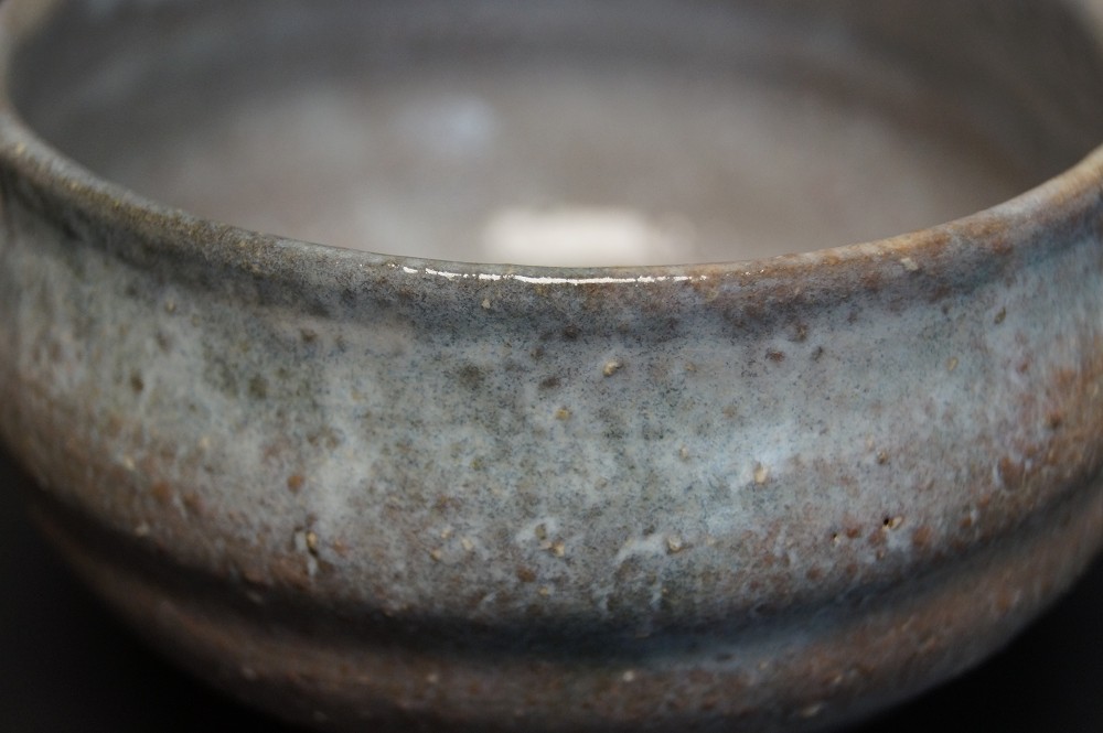 Bol à thé Chawan Hagi glaçure gros plan