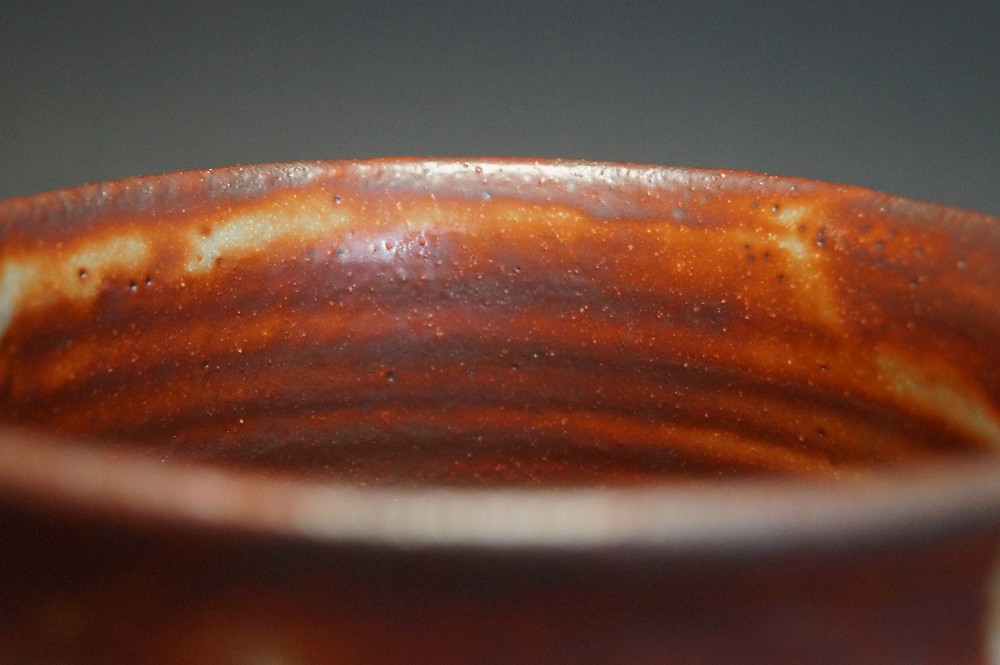 Chawan in ceramica Shino Kizan Mizuno vista interna primo piano 2