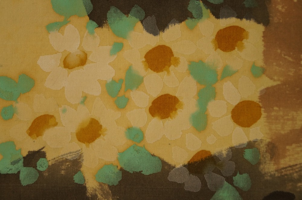 Blumen und Herbstlaub Blueten-Motiv Nahaufnahme