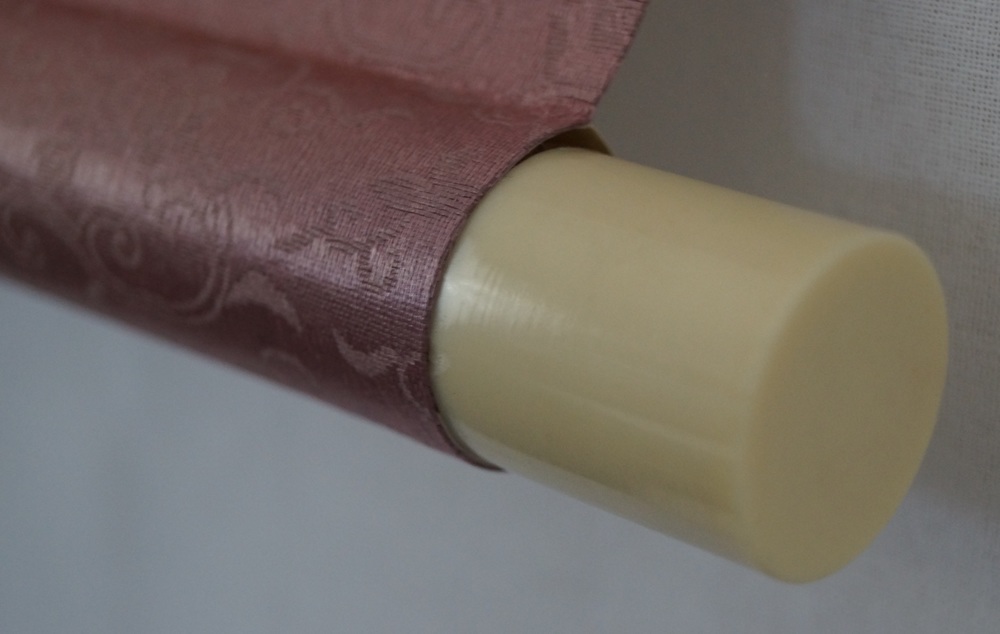 Calligrafia grande compassione dettaglio del rotolo
