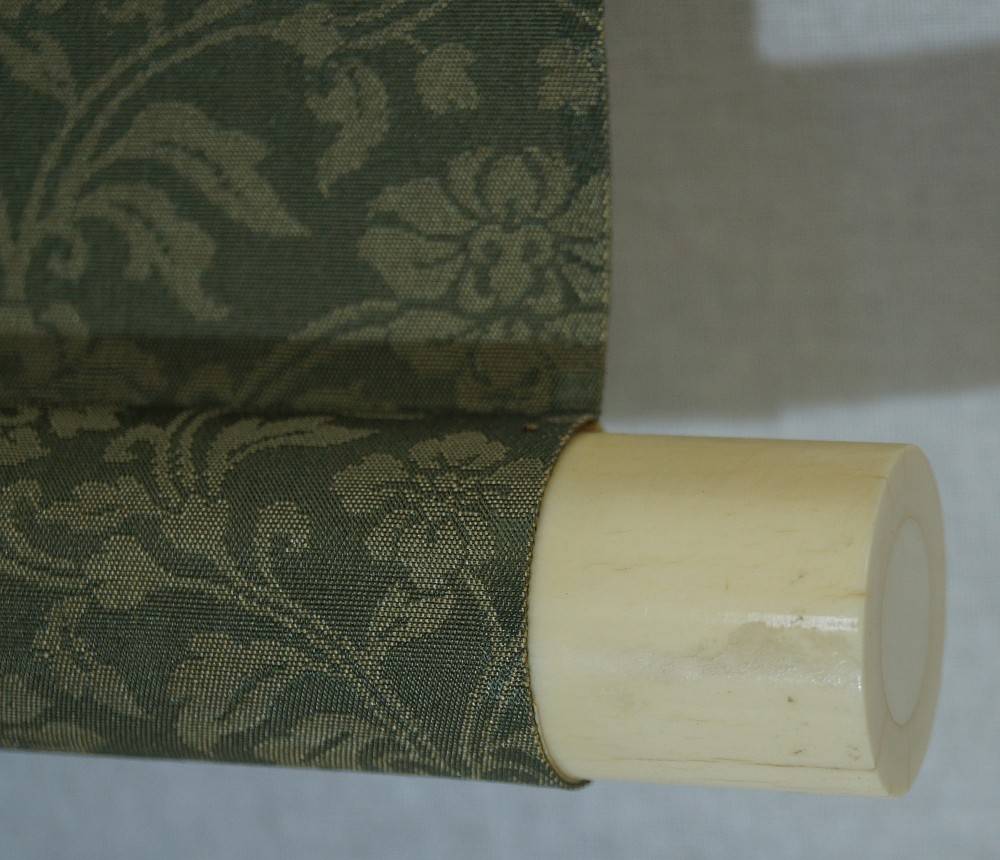 Pflaumenbaum im Mondlicht Rollbild Kakejiku Kakemono Rollendetail