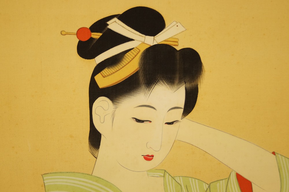 Dame im gestreiften Kimono Gesicht und Frisur Motiv Nahaufnahme