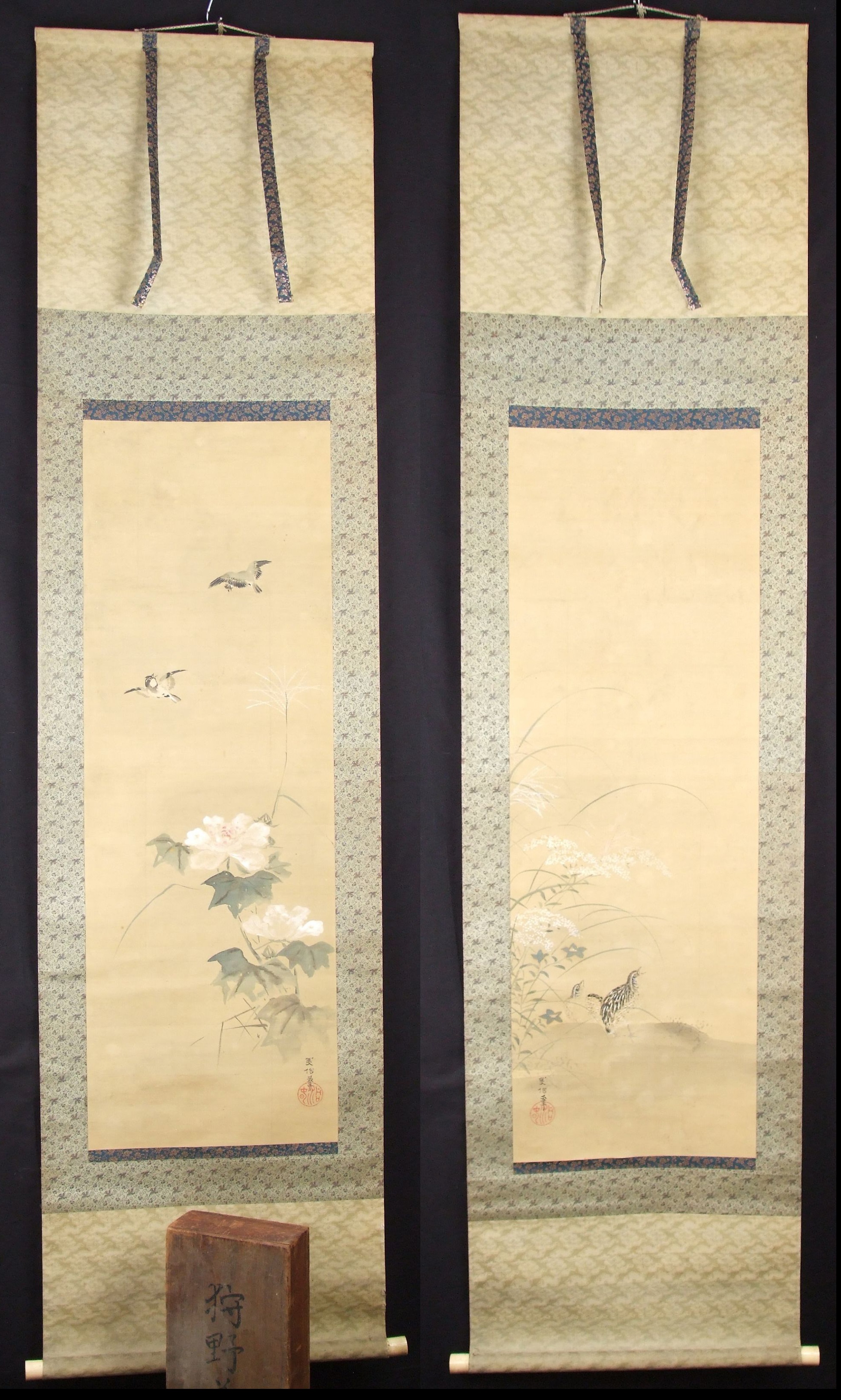 Both Hanging Scrolls of the Set Birds and Autumn Flowers Side by Side with Storage Box and Label