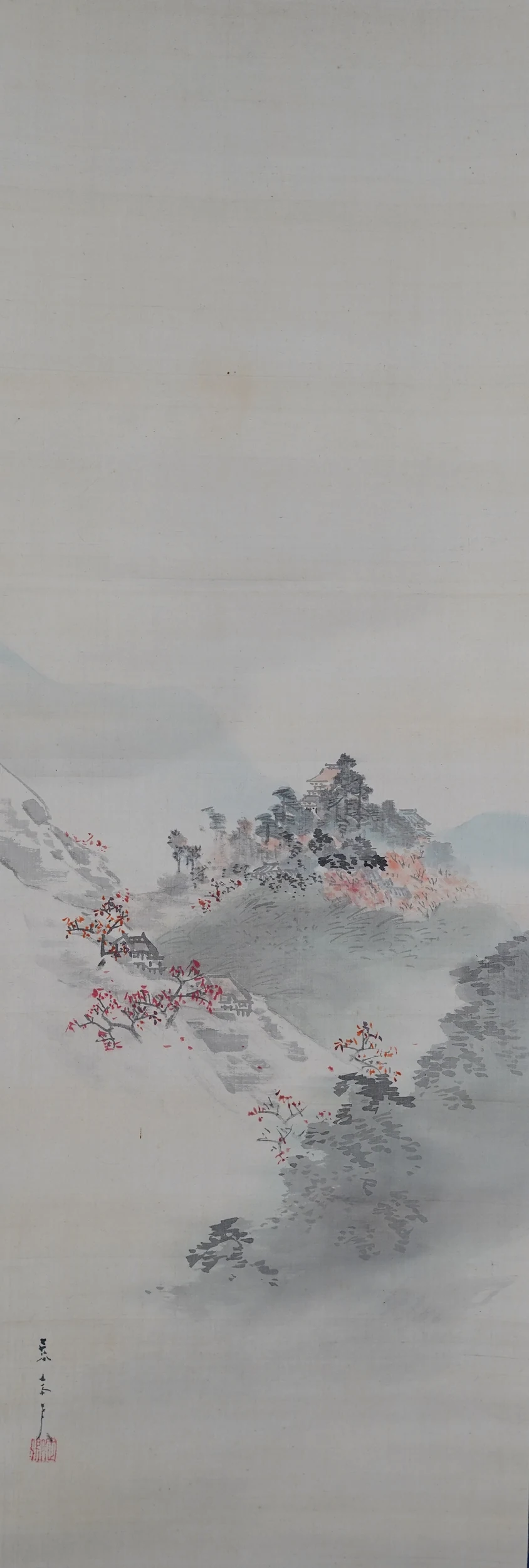 Gesamtmotiv der Berglandschaft mit Tempelbauten und roten Bäumen, ohne Rahmung