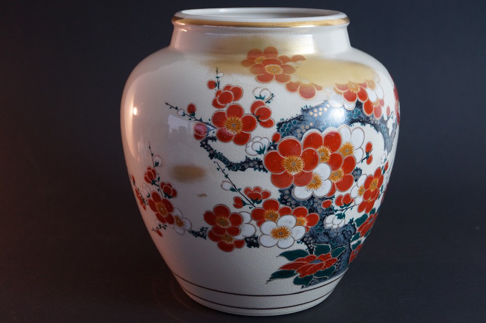 Kutani Vase von Eizan Seitenansicht
