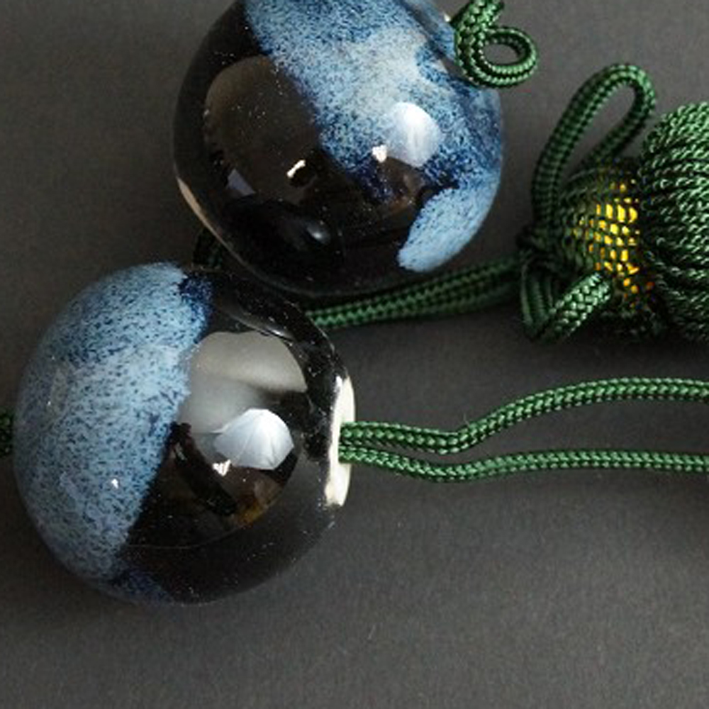 Fuchin Scroll Weights for Kakemono - Blue Glaze, Green Tassels