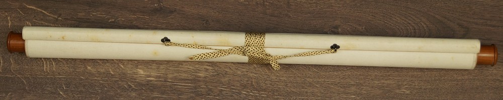 Kalligraphie Sieben Stufen des Chado zusammengerollt