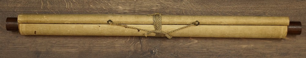 Kakemono zusammengerollt und verschnuert