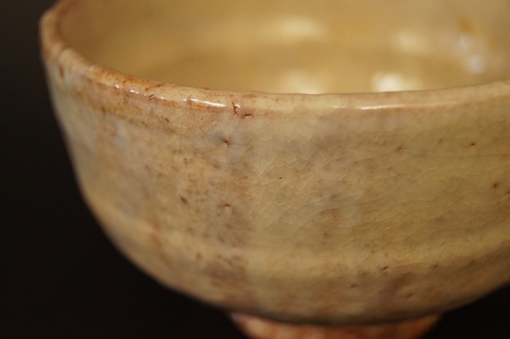 Chawan Hagi autorstwa Hirose Tangi zbliżenie szkliwa 2
