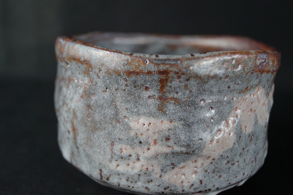 Chawan Shino Keramik Seitenansicht 2