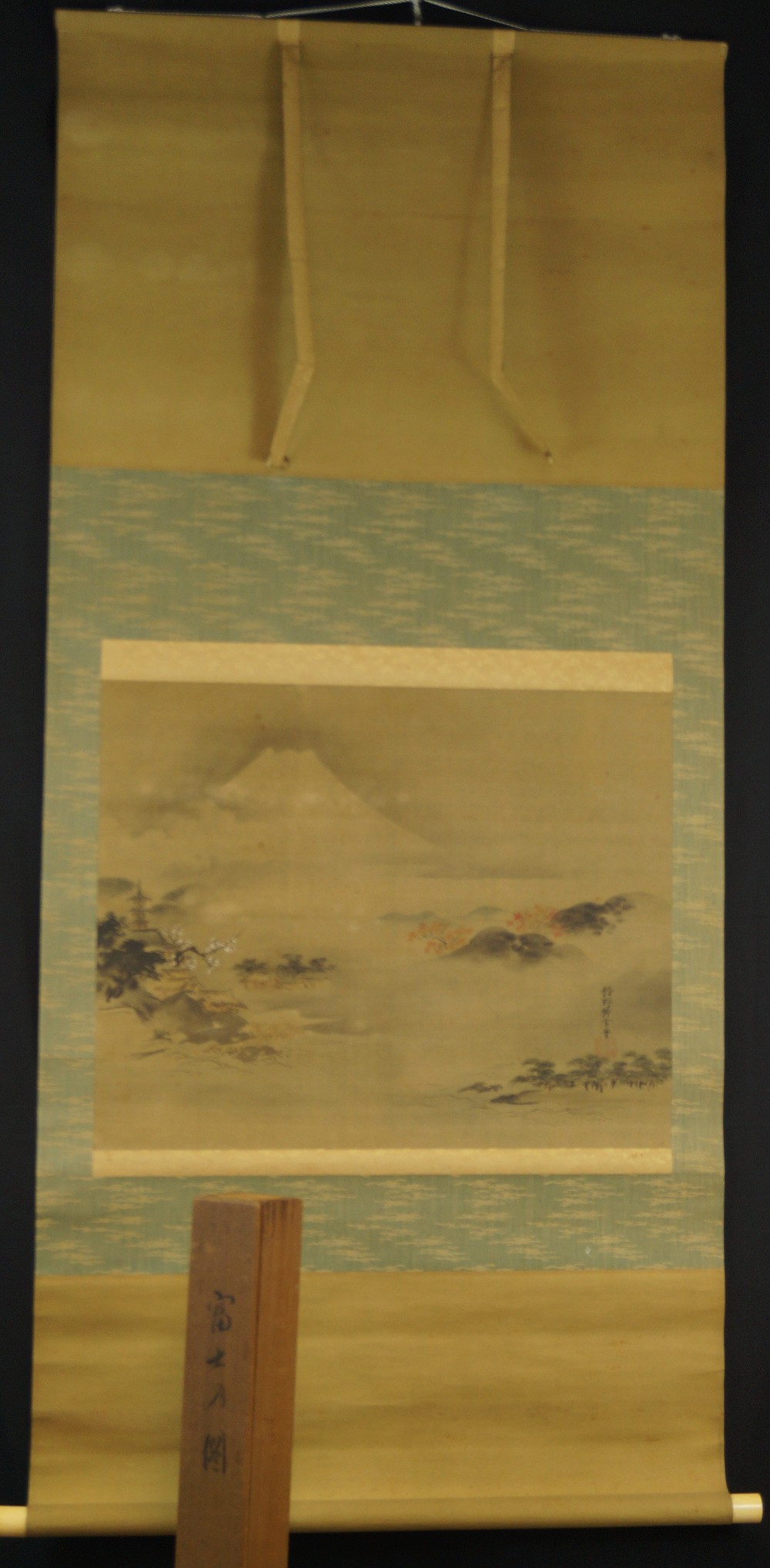 Fuji-san par Kano Ryusetsu vue d'ensemble du rouleau suspendu