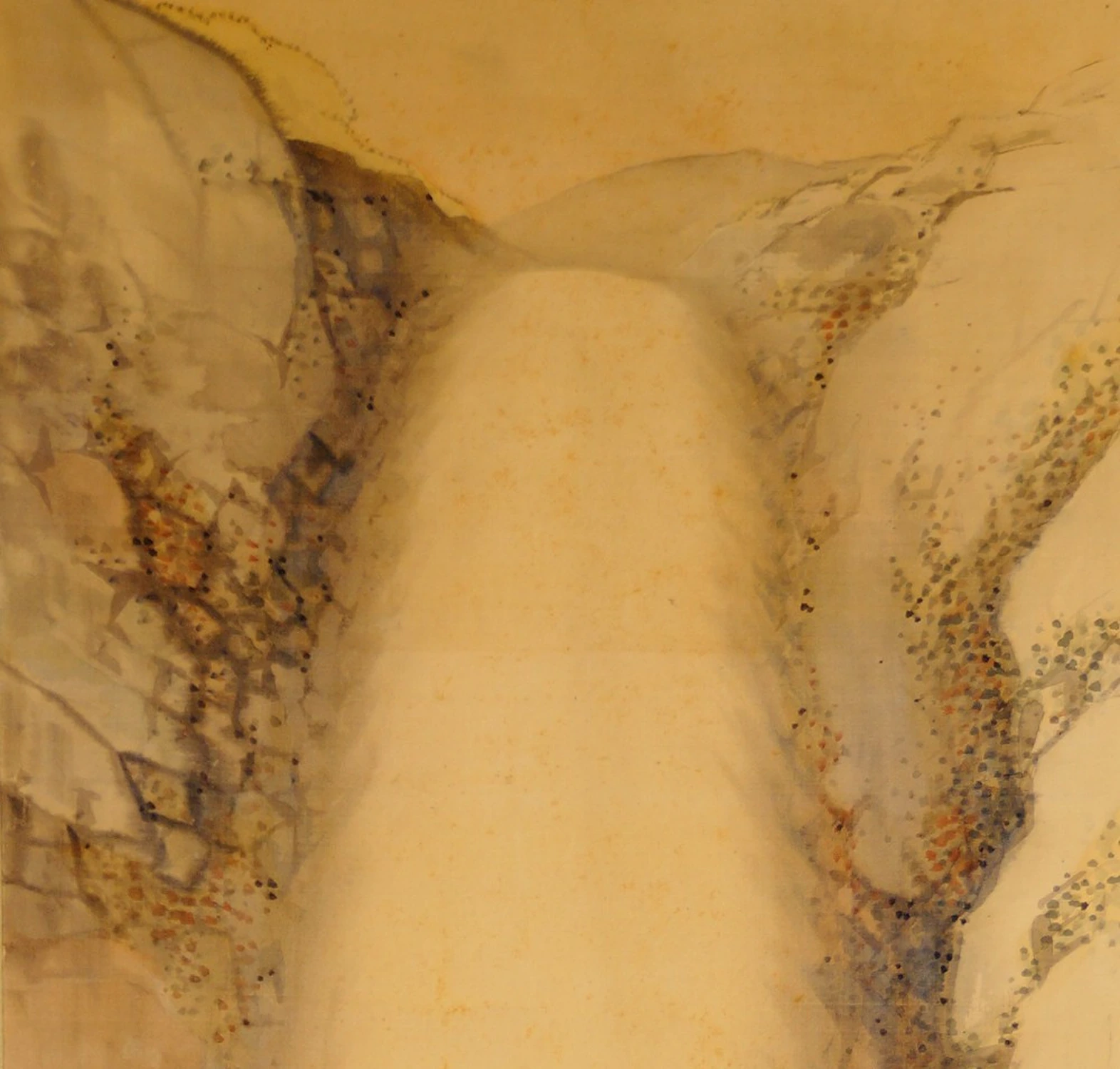 Wasserfall im Gebirge mit moosbewachsenen Felswaenden im Kakemono von Nakagawa Wado