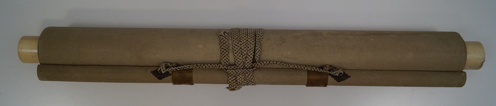 Le vieux pin Kakemono roulé