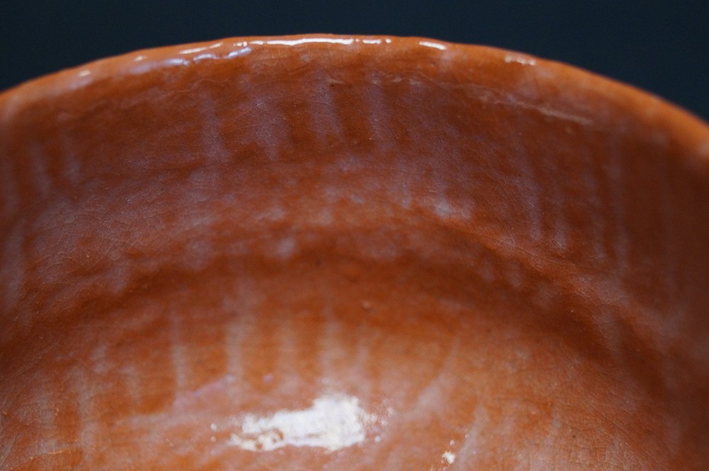 Czarka do herbaty chawan Raku od Shoraku Sasaki widok wnętrza zbliżenie