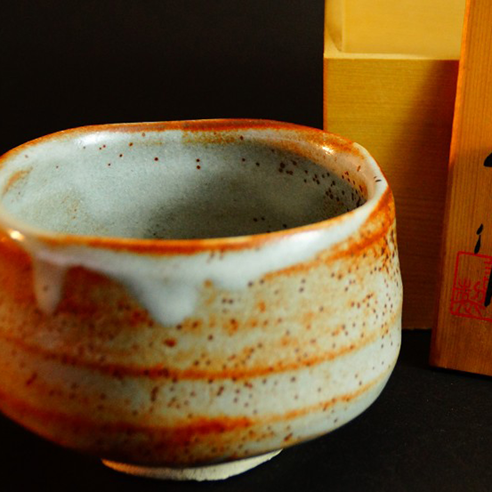 Chawan Teeschale aus Shino-Keramik von Seizan Motiv Nahaufnahme Vorschau