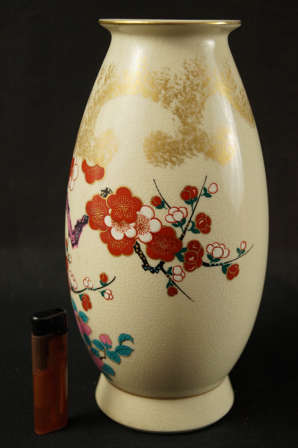 Plum Blossom Vase Size Comparison