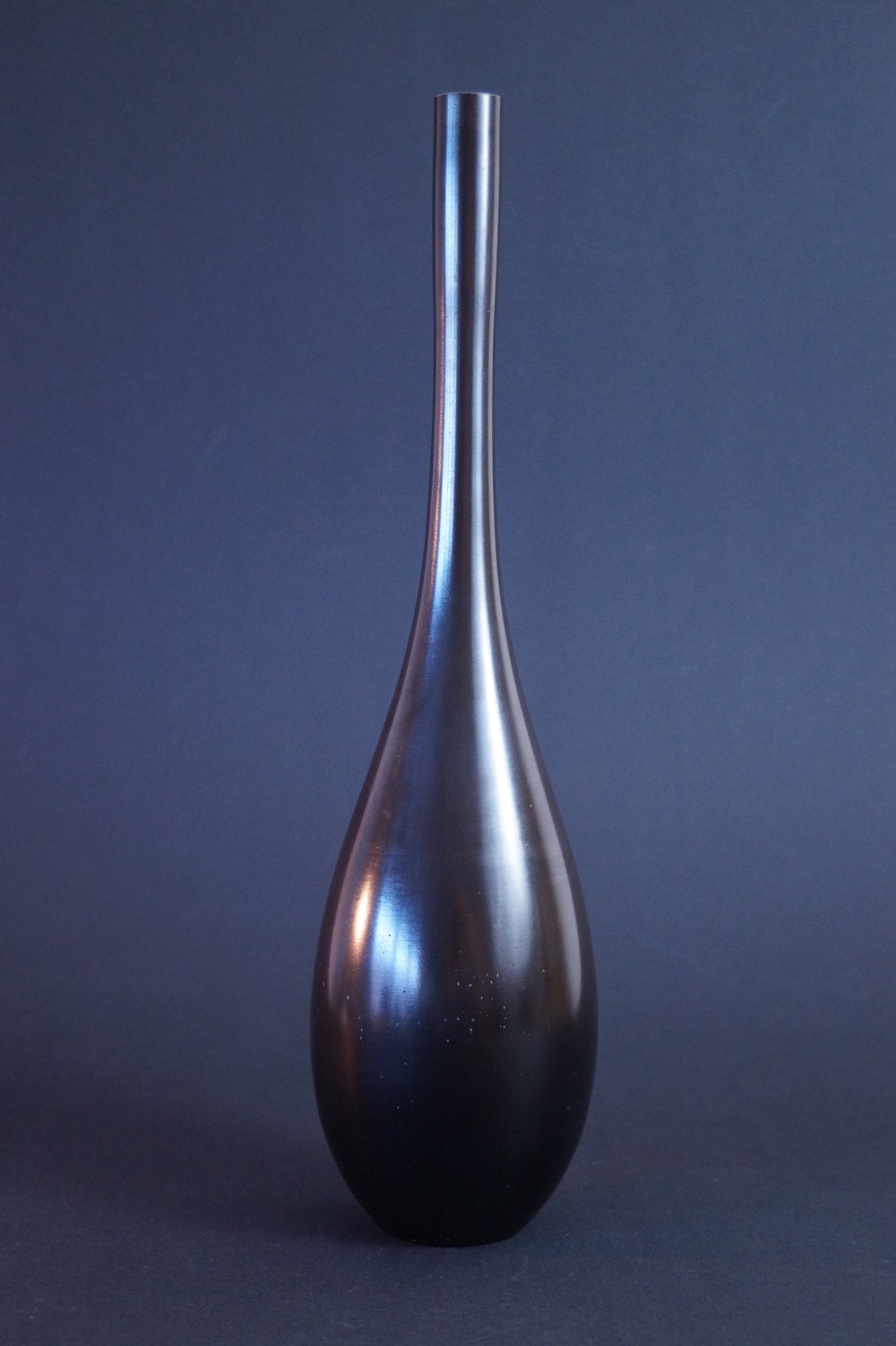 Kupfervase von Ikkei Nosaku Seitenansicht 1