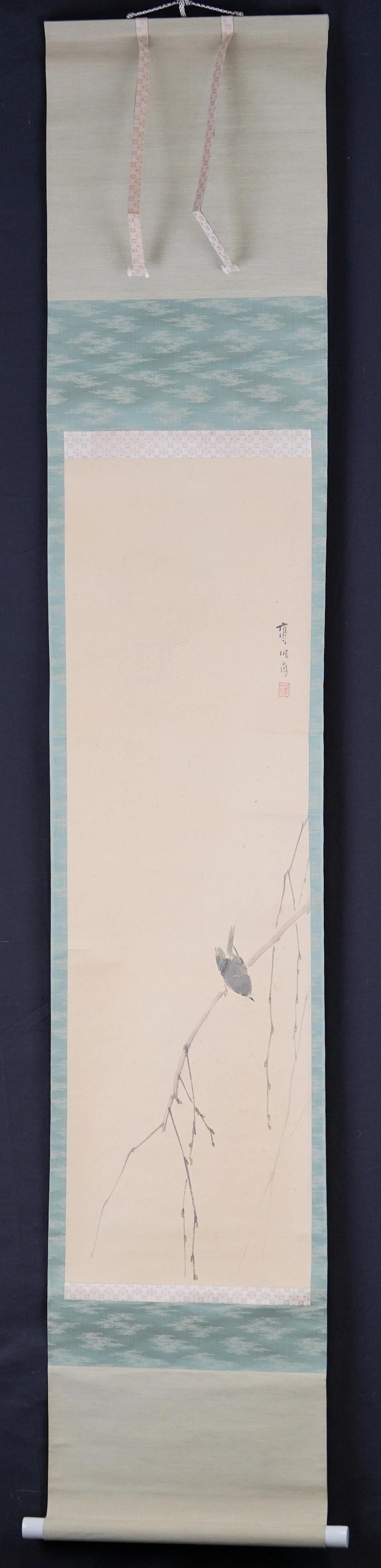 Kakemono Bird on a Willow Branch by Nakahara Yoto in full mounted view