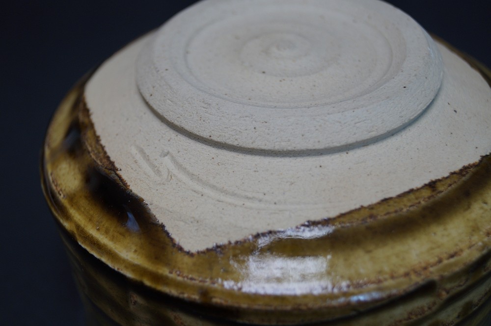 Ciotola da tè Chawan Seto di Kazufumi Wada dettaglio del fondo 1