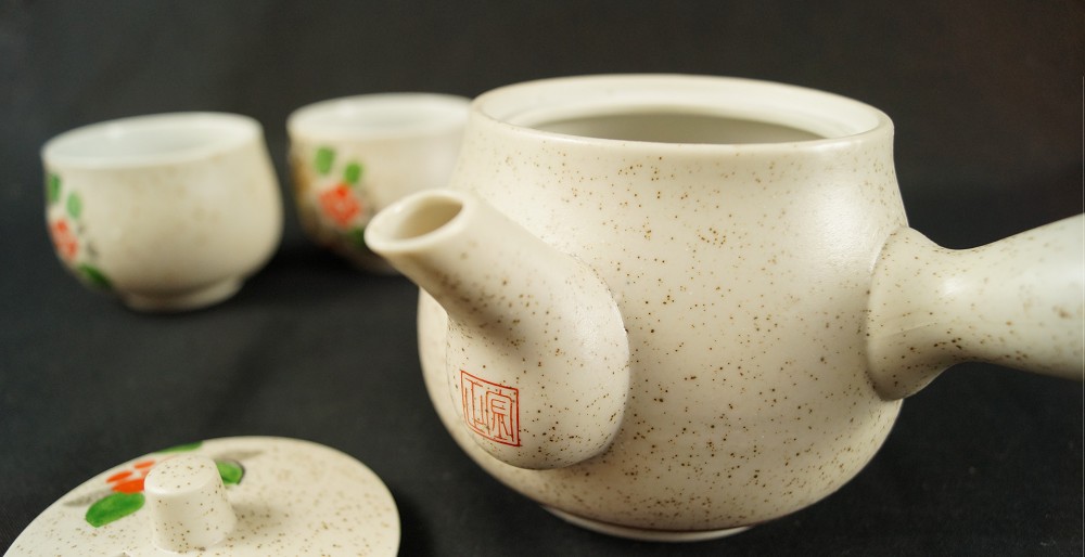 Teeset Blumenmotiv Imari Porzellan Motiv Nahaufnahme 1