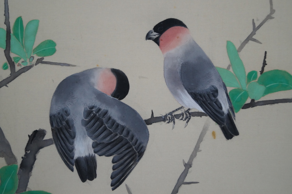 Zwei Voegel am Rosenstrauch Rollbild Vogel-Motiv Nahaufnahme 2