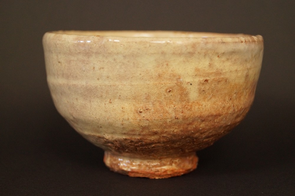 Chawan Hagi autorstwa Hirose Tanga widok z przodu
