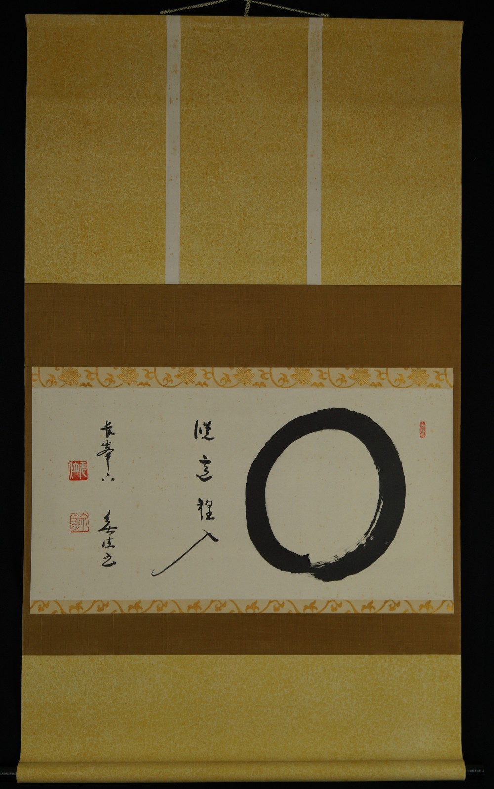 Enso Kalligrafie von Muneyoshi Hazama Gesamtansicht Rollbild