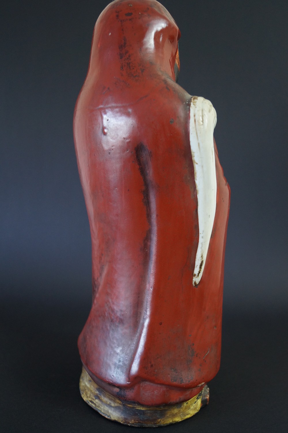 Daruma Figur aus Kutani Porzellan Ruckansicht