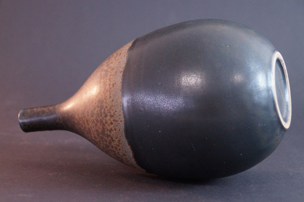 Kasama Vase von Koji Arata Seitenansicht 3
