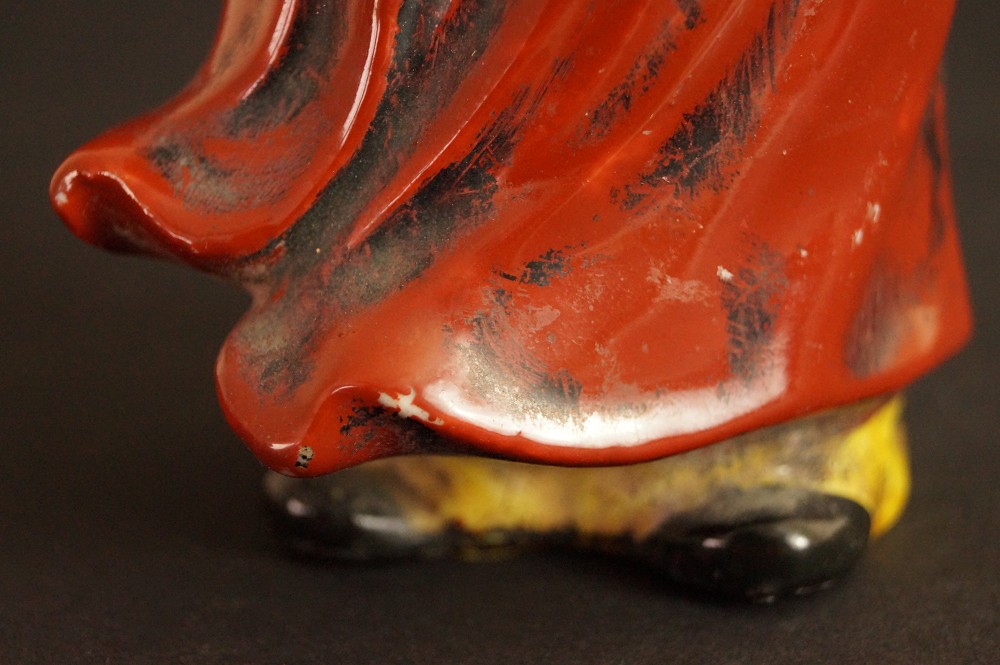 Bodhidharma Daruma Kutani-Figur Fuss-Motiv Nahaufnahme