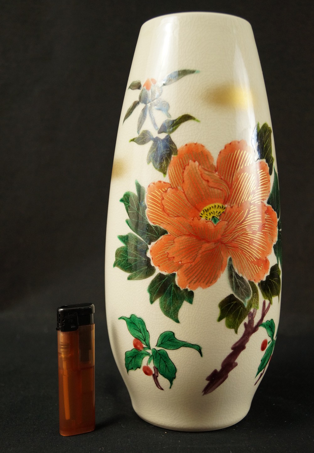 Peony vase size comparison
