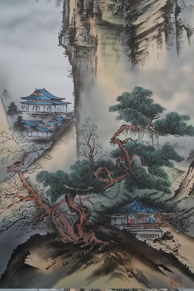 Paysage montagneux Pin et pavillon gros plan