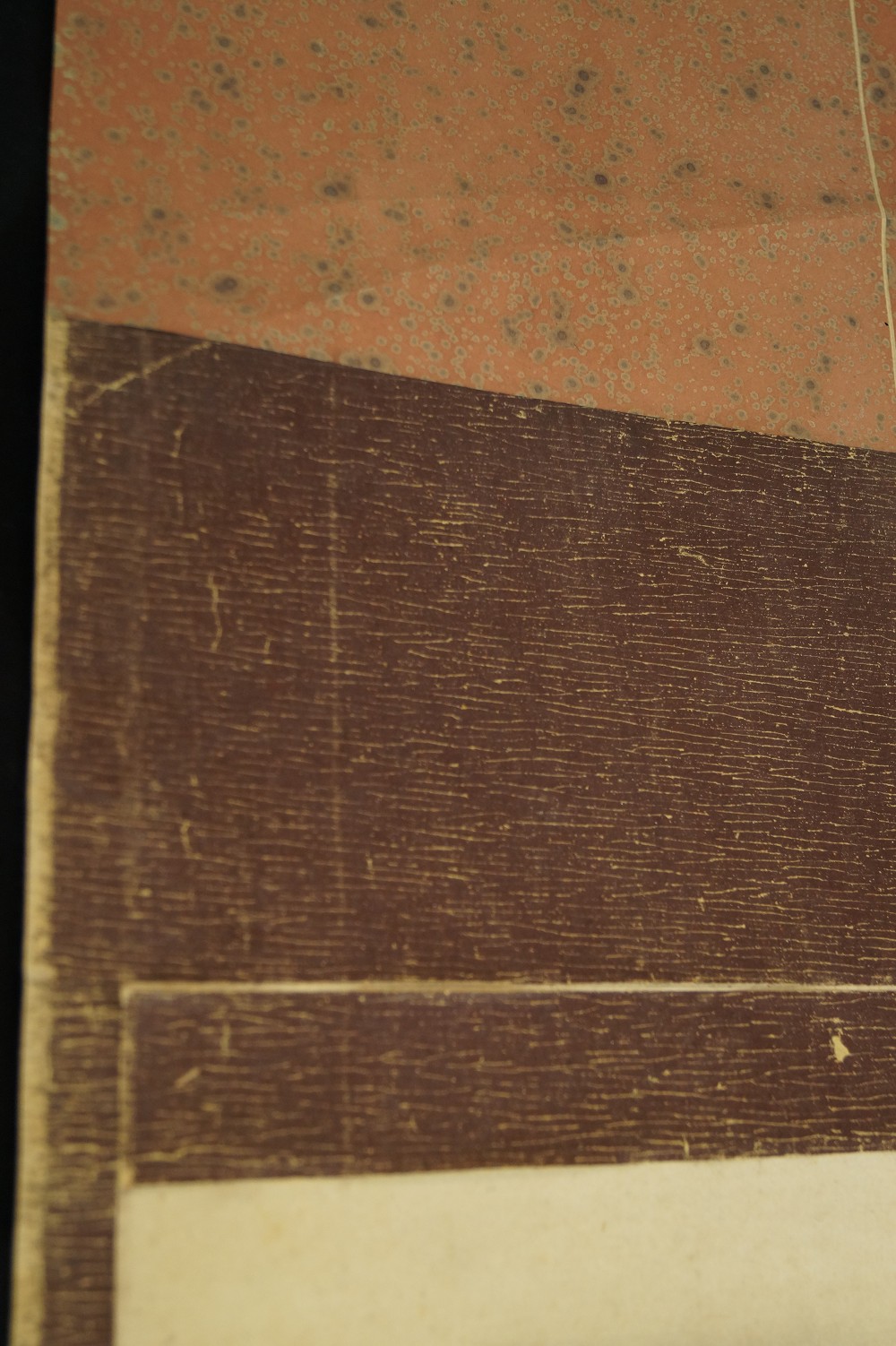 Kakemono Berglandschaft im Nebel Montierungsdetail der Stoffeinfassung