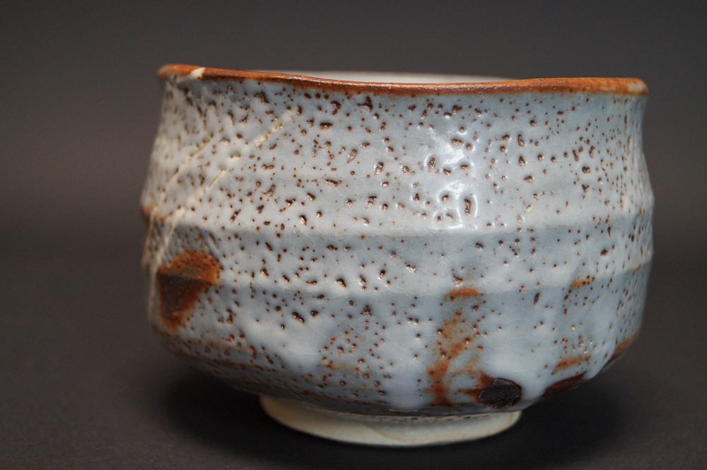 Tea Bowl Chawan Shino by Shuichi Sawada Side View 2
